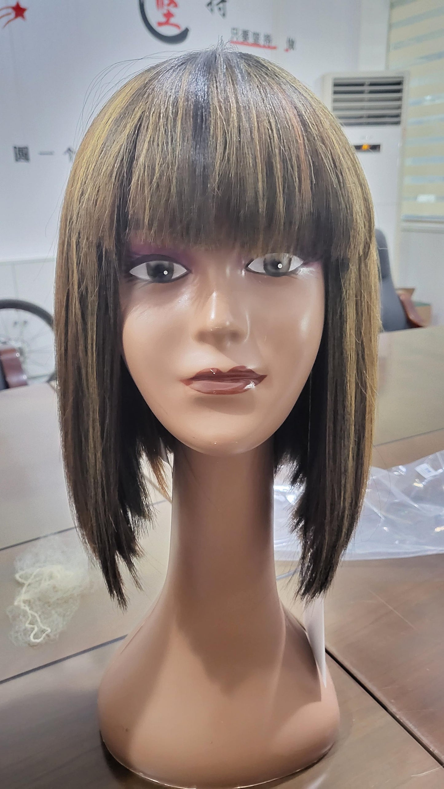 【LS-BOB001】 12 inches Bob Wigs for Women Straight Medium Length Synthetic Hair Wig with Bangs Cosplay